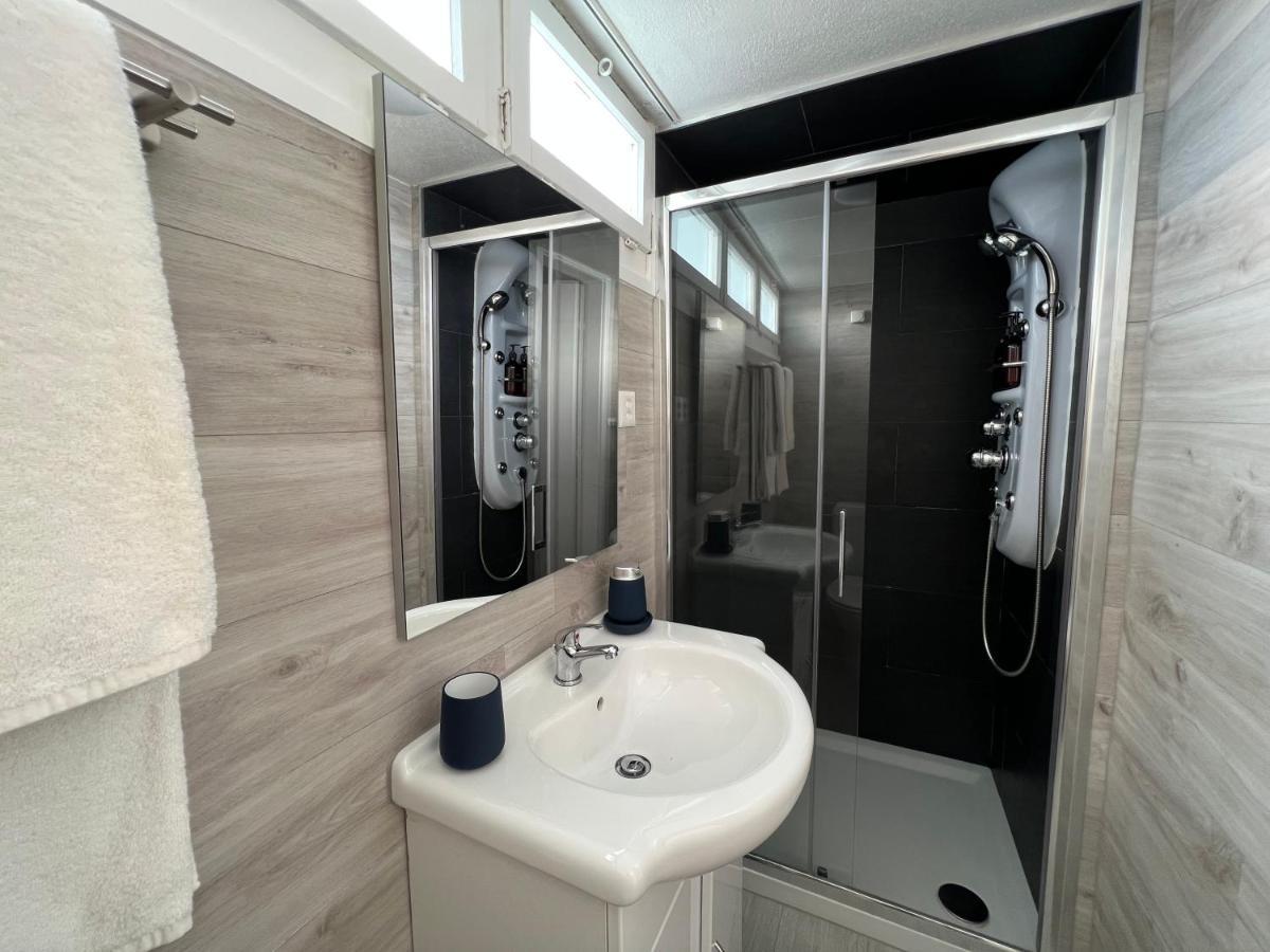 Bright Tiny Studio - Shared Pool & Sauna - Free Parking - Air Condition Muralto Exterior foto